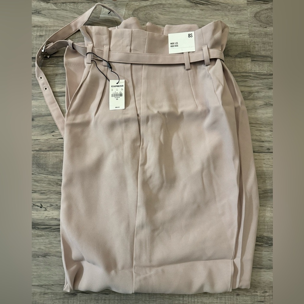 Brand: Express, Size: 8 Short, Color: Cream with a hint of Pink